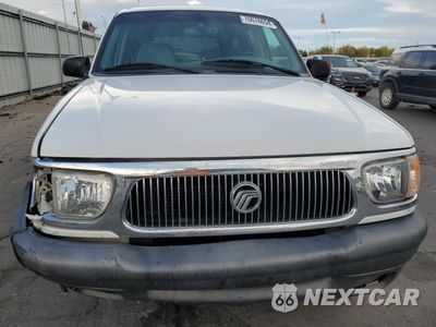 Piąte zdjęcie samochodu w środku: 2001 MERCURY MOUNTAINEER VIN:4M2ZU86P71UJ01507 - miniatura