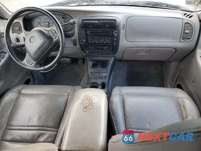 Zdjęcie 8 z 14 samochodu: 2001 MERCURY MOUNTAINEER VIN:4M2ZU86P71UJ01507 - miniatura