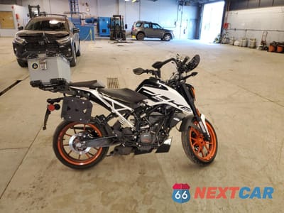 2020 KTM 200 DUKE MD2JPC40XLC089875 - główne zdjęcie licytacji z USA - miniatura
