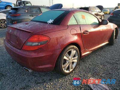 Trzecie zdjęcie samochodu z tyłu: 2011 MERCEDES-BENZ SLK 300 VIN:WDBWK5EA0BF238447 - miniatura
