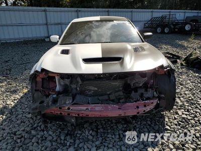 Piąte zdjęcie samochodu w środku: 2022 DODGE CHARGER SRT HELLCAT VIN:2C3CDXL96NH103130 - miniatura