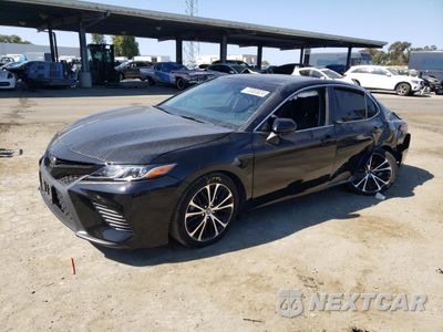 2018 TOYOTA CAMRY L 4T1B11HK1JU130540 - główne zdjęcie licytacji z USA - miniatura