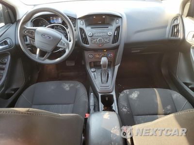 Zdjęcie 8 z 15 samochodu: 2017 FORD FOCUS SE VIN:1FADP3F20HL254380 - miniatura