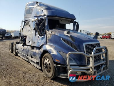 2024 VOLVO VN VNL 4V4NC9EH4RN640426 - główne zdjęcie licytacji z USA - miniatura