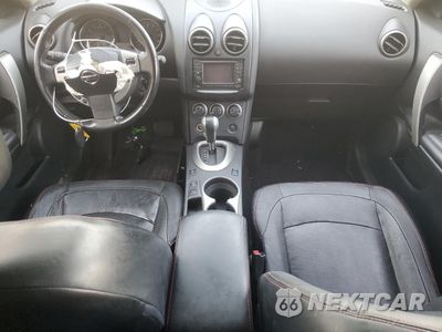 Zdjęcie 8 z 15 samochodu: 2013 NISSAN ROGUE S VIN:JN8AS5MT9DW516994 - miniatura