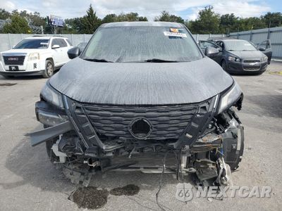 Piąte zdjęcie samochodu w środku: 2021 NISSAN ROGUE SV VIN:5N1AT3BA4MC840690 - miniatura