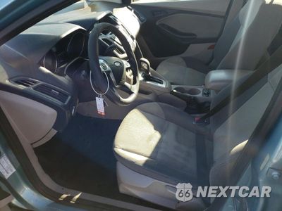 Zdjęcie 7 z 13 samochodu: 2012 FORD FOCUS SE VIN:1FAHP3K22CL268460 - miniatura