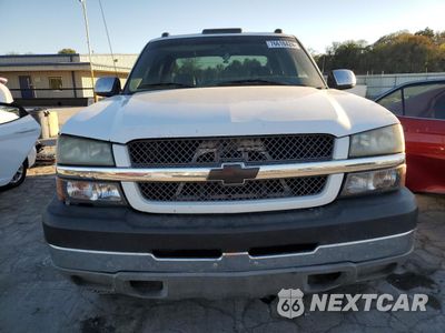 Piąte zdjęcie samochodu w środku: 2004 CHEVROLET SILVERADO K2500 HEAVY DUTY VIN:1GCHK23254F185302 - miniatura