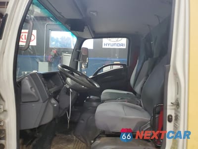 Zdjęcie 7 z 12 samochodu: 2017 ISUZU NPR HD VIN:54DC4W1C7HS808130 - miniatura