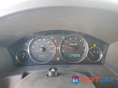 Zdjęcie 9 z 15 samochodu: 2006 JEEP COMMANDER VIN:1J8HG48KX6C314122 - miniatura