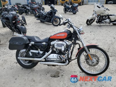 2008 HARLEY-DAVIDSON XL1200 C 1HD1CT3138K407018 - główne zdjęcie licytacji z USA - miniatura