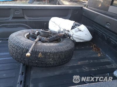 Zdjęcie 13 z 14 samochodu: 2015 GMC SIERRA K3500 DENALI VIN:1GT424E86FF547863 - miniatura