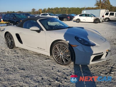 Czwarte zdjęcie samochodu z boku: 2024 PORSCHE BOXSTER BASE VIN:WP0CA2A86RK205446 - miniatura