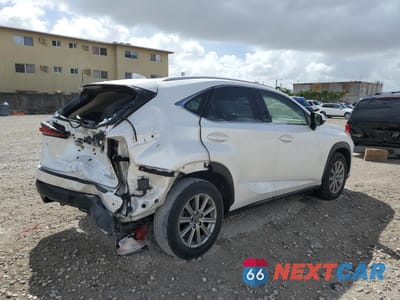 Trzecie zdjęcie samochodu z tyłu: 2021 LEXUS NX 300 BASE VIN:JTJDARBZ5M5021141 - miniatura