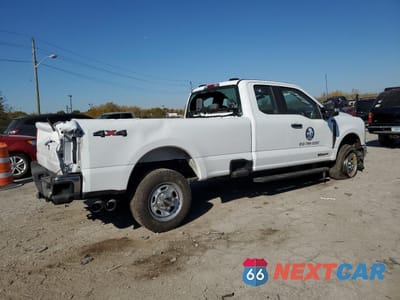 Trzecie zdjęcie samochodu z tyłu: 2024 FORD F350 SUPER DUTY VIN:1FT8X3BT4REC50896 - miniatura