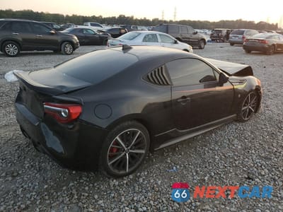 Trzecie zdjęcie samochodu z tyłu: 2019 TOYOTA 86 GT VIN:JF1ZNAE10K9302629 - miniatura