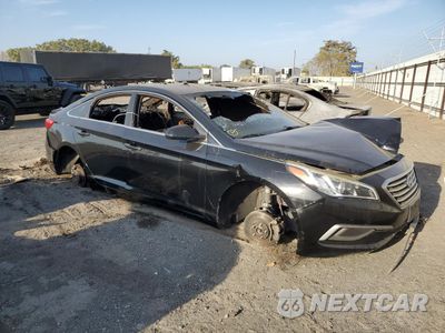 Czwarte zdjęcie samochodu z boku: 2017 HYUNDAI SONATA SE VIN:5NPE24AF2HH568758 - miniatura