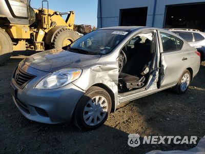 2013 NISSAN VERSA S 3N1CN7AP6DL893855 - główne zdjęcie licytacji z USA - miniatura