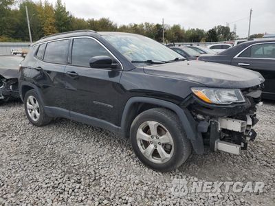 Czwarte zdjęcie samochodu z boku: 2018 JEEP COMPASS LATITUDE VIN:3C4NJCBB7JT468539 - miniatura