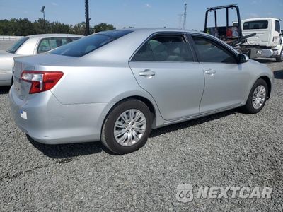 Trzecie zdjęcie samochodu z tyłu: 2013 TOYOTA CAMRY L VIN:4T1BF1FK5DU293670 - miniatura