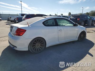Trzecie zdjęcie samochodu z tyłu: 2006 TOYOTA SCION TC VIN:JTKDE177560140381 - miniatura