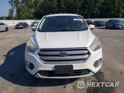 Piąte zdjęcie samochodu w środku: 2017 FORD ESCAPE SE VIN:1FMCU9GD6HUE62769 - miniatura