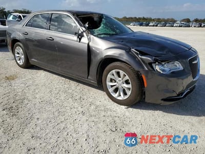Czwarte zdjęcie samochodu z boku: 2023 CHRYSLER 300 TOURING VIN:2C3CCAAG9PH509682 - miniatura