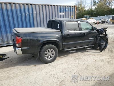 Trzecie zdjęcie samochodu z tyłu: 2019 TOYOTA TACOMA DOUBLE CAB VIN:3TMCZ5AN3KM236622 - miniatura
