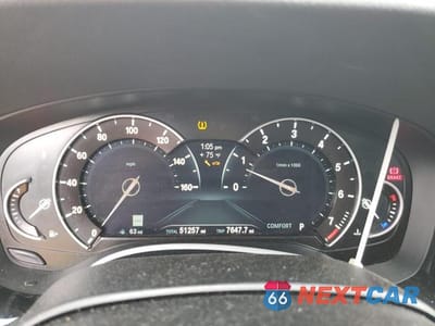 Zdjęcie 9 z 12 samochodu: 2019 BMW 530 XI VIN:WBAJA7C5XKG910084 - miniatura