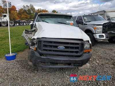 Piąte zdjęcie samochodu w środku: 2000 FORD F350 SUPER DUTY VIN:1FDWF37F9YEA22416 - miniatura