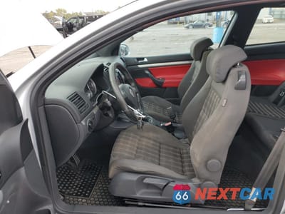 Zdjęcie 7 z 12 samochodu: 2006 VOLKSWAGEN NEW GTI VIN:WVWEV71K36W108439 - miniatura