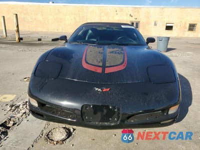 Piąte zdjęcie samochodu w środku: 2000 CHEVROLET CORVETTE VIN:1G1YY32G0Y5102574 - miniatura