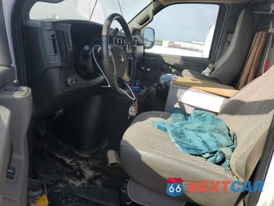 Zdjęcie 7 z 14 samochodu: 2019 CHEVROLET EXPRESS G3500 VIN:1GCZGGFG4K1353242 - miniatura