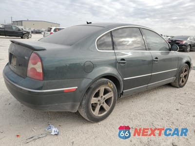 Trzecie zdjęcie samochodu z tyłu: 2004 VOLKSWAGEN PASSAT GLX VIN:WVWRH63B14P159655 - miniatura