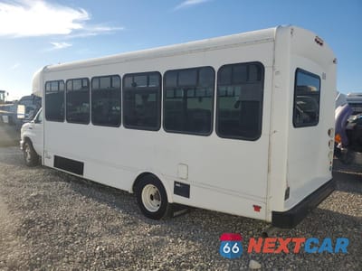Trzecie zdjęcie samochodu z tyłu: 2016 FORD ECONOLINE E450 SUPER DUTY CUTAWAY VAN VIN:1FDFE4FS6GDC03985 - miniatura