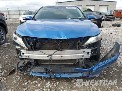 Piąte zdjęcie samochodu w środku: 2018 TOYOTA CAMRY XSE VIN:4T1B61HK5JU100314 - miniatura