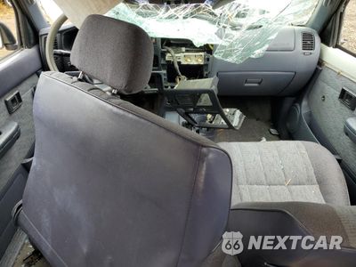 Zdjęcie 8 z 11 samochodu: 1998 TOYOTA TACOMA XTRACAB VIN:4TAWN72N1WZ058177 - miniatura