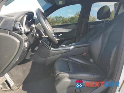 Zdjęcie 7 z 12 samochodu: 2019 MERCEDES-BENZ GLC 300 VIN:WDC0G4JBXKV146537 - miniatura