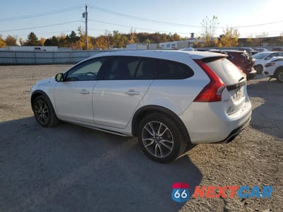 Drugie zdjęcie samochodu z przodu: 2016 VOLVO V60 CROSS COUNTRY PREMIER VIN:YV4612HK0G1006181 - miniatura