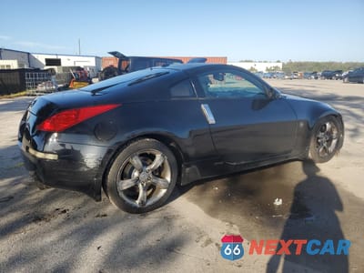 Trzecie zdjęcie samochodu z tyłu: 2008 NISSAN 350Z COUPE VIN:JN1BZ34D18M704065 - miniatura