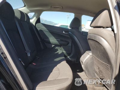 Zdjęcie 10 z 14 samochodu: 2019 KIA OPTIMA LX VIN:5XXGT4L39KG327310 - miniatura
