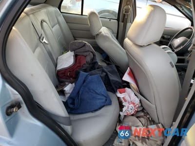 Zdjęcie 10 z 13 samochodu: 2004 FORD CROWN VICTORIA LX VIN:2FAHP74W84X151316 - miniatura