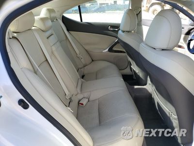 Zdjęcie 11 z 14 samochodu: 2011 LEXUS IS 250 VIN:JTHBF5C2XB5132253 - miniatura
