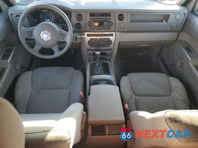 Zdjęcie 8 z 15 samochodu: 2006 JEEP COMMANDER VIN:1J8HG48KX6C314122 - miniatura