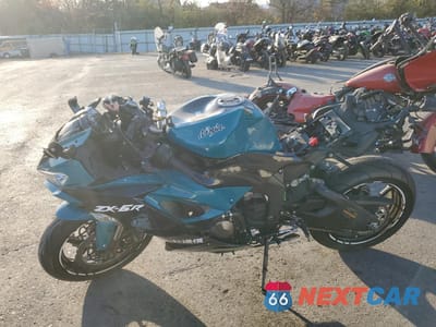 Trzecie zdjęcie samochodu z tyłu: 2021 KAWASAKI ZX636 K VIN:JKBZXJH12MA008838 - miniatura