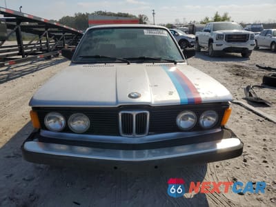 Piąte zdjęcie samochodu w środku: 1982 BMW 320 I VIN:WBAAG3307C8378560 - miniatura