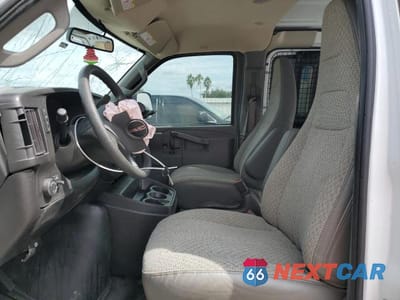 Zdjęcie 7 z 13 samochodu: 2024 GMC SAVANA G2500 VIN:1GTW7AFP2R1159853 - miniatura