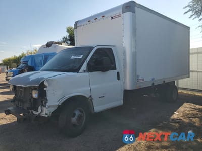 2015 GMC SAVANA CUTAWAY G3500 1GD374CL5F1121529 - główne zdjęcie licytacji z USA - miniatura