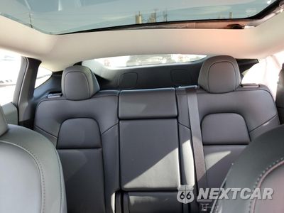 Zdjęcie 10 z 15 samochodu: 2023 TESLA MODEL Y VIN:7SAYGDED8PF966337 - miniatura
