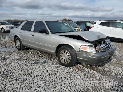 Czwarte zdjęcie samochodu z boku: 2003 FORD CROWN VICTORIA LX VIN:2FAFP74W33X220077 - miniatura